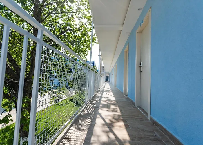 Ξενοδοχείο Azurro 3*