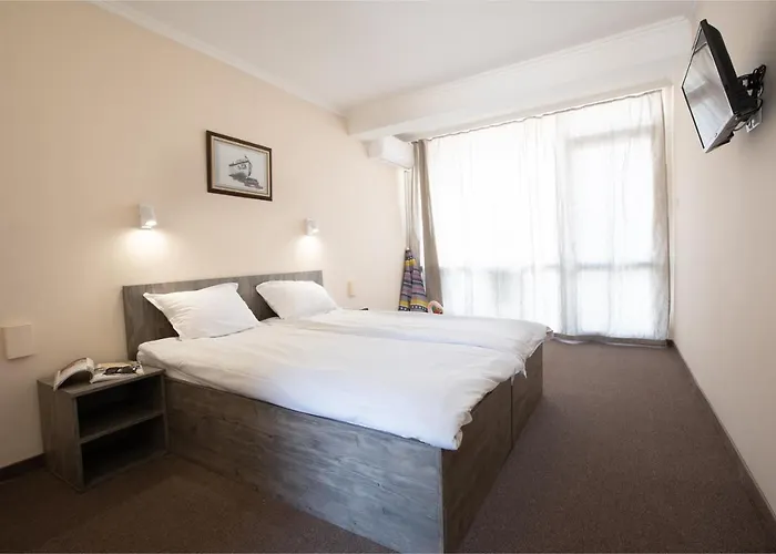 Ξενοδοχείο Azurro 3*